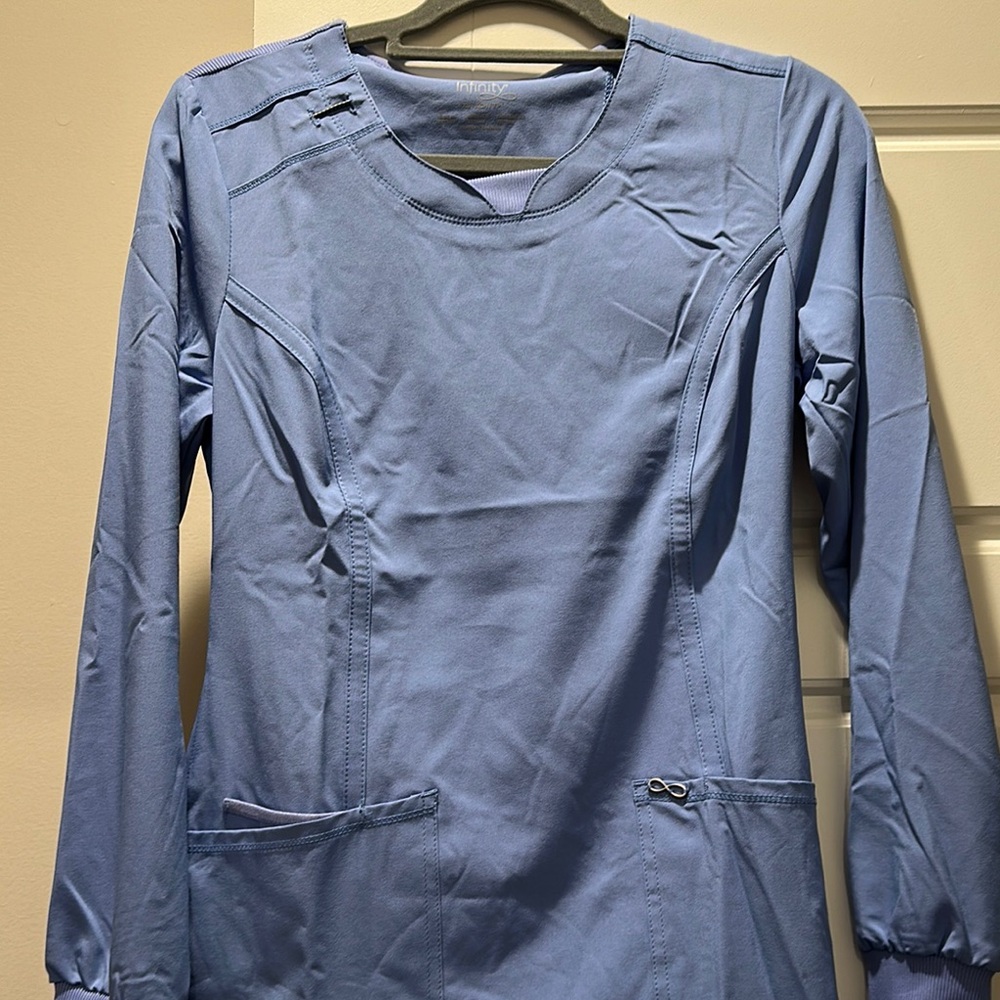NWT Ceil Blue Long Sleeve Scrub Top